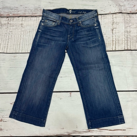 7 FOR ALL MANKIND “CROP DOJO” denim jeans in size 27 women’s crop pants EUC - Picture 1 of 13